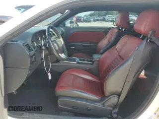 2013 Dodge Challenger SXT z VIN 2C3CDYAG0DH595482, wystawiony jako Copart lot #52610005 z przebiegiem 97 470 mil mil oraz Szkoda całkowita • Salvage title. Historia ofert i sprzedaży dostępna na DreamBid. Obrazek 7.