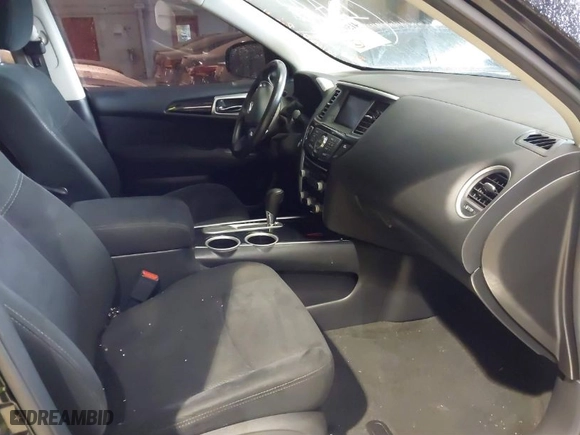2014 Nissan Pathfinder SV with VIN 5N1AR2MN1EC681489, listed as a IAAI auction lot 41592415 with 127,933 mi miles. Bid and sale history available at carsss.com. Image 5.