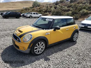 2008 MINI Hardtop S with VIN WMWMF735X8TV34162, listed as a Copart auction lot 66290635 with 107,980 mi miles and Clean title. Bid and sale history available at DreamBid. Image 1.