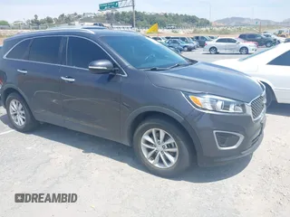 2017 Kia Sorento LX with VIN 5XYPG4A30HG277019, listed as a IAAI auction lot 42101139 with 73,269 mi miles. Bid and sale history available at carsss.com. Image 1.