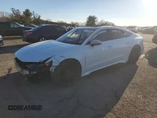 2021 Audi RS 7 z VIN WUAPCBF24MN904715, wystawiony jako Copart lot #42486285 z przebiegiem Nie podano mil oraz Szkody całkowita. Historia ofert i sprzedaży dostępna na DreamBid. Obrazek 1.