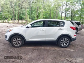 2016 Kia Sportage LX with VIN KNDPB3AC7G7819625, listed as a IAAI auction lot 42214385 with 141,339 mi miles. Bid and sale history available at carsss.com. Image 14.