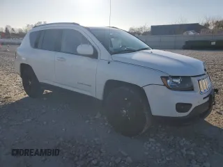 2015 Jeep Compass Latitude with VIN 1C4NJDEBXFD151871, listed as a Copart auction lot 44504465 with 74,371 mi miles and Salvage Title. Bid and sale history available at carsss.com. Image 4.