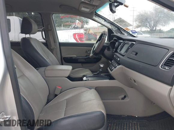 2017 Kia Sedona EX with VIN KNDMC5C17H6312805, listed as a IAAI auction lot 41363238 with 68,722 mi miles. Bid and sale history available at carsss.com. Image 5.