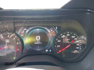 2018 Chevrolet Camaro 2SS with VIN 1G1FH1R74J0108298, listed as a IAAI auction lot 42048902 with 54,647 mi miles and . Bid and sale history available at DreamBid. Image 7.