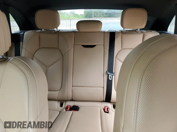 2019 Porsche Macan with VIN WP1AA2A56KLB02572, listed as a Copart auction lot 57733904 with 61,864 mi miles and Salvage title. Bid and sale history available at DreamBid. Image 10.