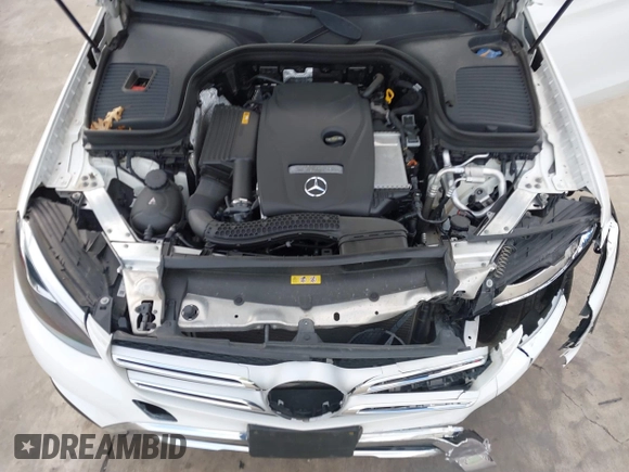 2019 Mercedes-Benz GLC 300 z VIN WDC0G4KB0KV154015, wystawiony jako IAAI lot #41049218 z przebiegiem 38 473 mil mil oraz . Historia ofert i sprzedaży dostępna na DreamBid. Obrazek 10.
