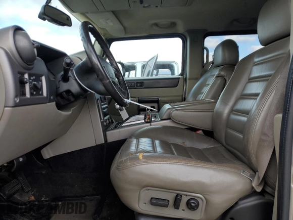 2003 Hummer H2 with VIN 5GRGN23U33H130871, listed as a Copart auction lot 83377484 with 186,126 mi miles and Clean Title. Bid and sale history available at carsss.com. Image 7.