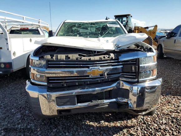 2015 Chevrolet Silverado 3500HD LT with VIN 1GC4KZE82FF590450, listed as a Copart auction lot 68320404 with 78,844 mi miles and Salvage Title. Bid and sale history available at carsss.com. Image 5.