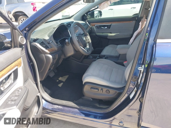 2017 Honda CR-V EX with VIN 7FARW1H58HE046642, listed as a IAAI auction lot 41874755 with 60,891 mi miles. Bid and sale history available at carsss.com. Image 5.