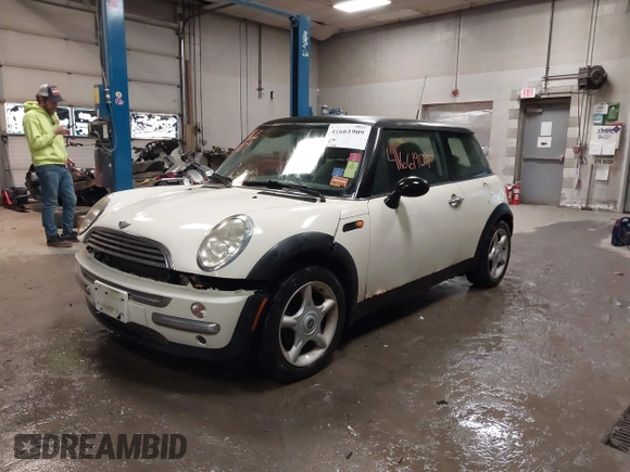 2004 MINI Hardtop with VIN WMWRC33404TC48963, listed as a IAAI auction lot 41661909 with 182,532 mi miles and . Bid and sale history available at DreamBid. Image 17.