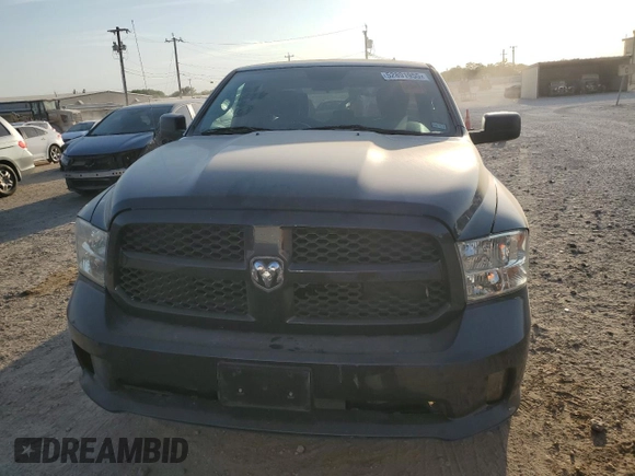 2018 Ram 1500 Express z VIN 1C6RR6FT6JS216921, wystawiony jako Copart lot #52891955 z przebiegiem 143 371 mil mil oraz Szkoda całkowita • Salvage title. Historia ofert i sprzedaży dostępna na DreamBid. Obrazek 5.