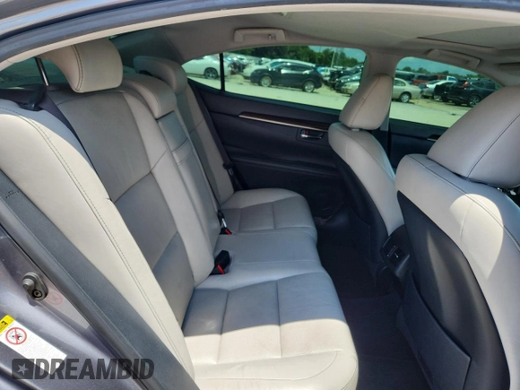2014 Lexus ES 330 with VIN JTHBK1GG5E2101749, listed as a Copart auction lot 63680425 with 272,621 mi miles and Salvage title. Bid and sale history available at DreamBid. Image 10.