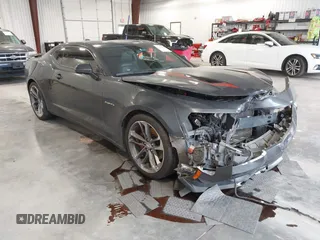 2017 Chevrolet Camaro 2SS z VIN 1G1FH1R78H0101803, wystawiony jako IAAI lot #42331031 z przebiegiem 83 150 mil mil oraz . Historia ofert i sprzedaży dostępna na DreamBid. Obrazek 1.