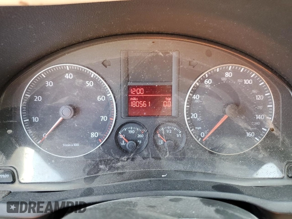 2008 Volkswagen Rabbit S z VIN WVWBA71K48W154346, wystawiony jako Copart lot #61905924 z przebiegiem 180 561 mil mil oraz Szkoda całkowita • Salvage title. Historia ofert i sprzedaży dostępna na DreamBid. Obrazek 9.