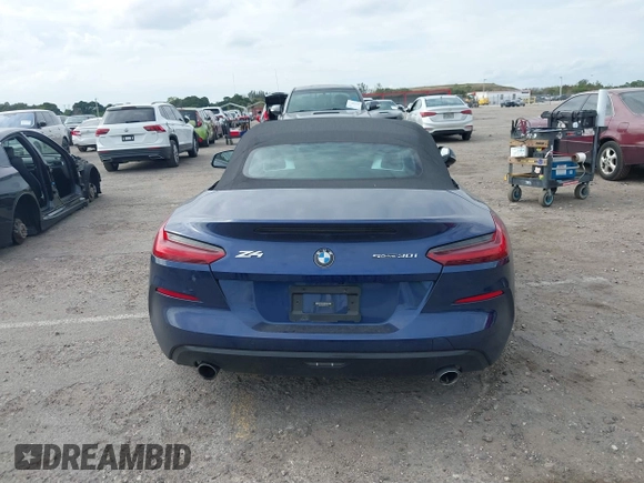 2021 BMW Z4 sDrive30i with VIN WBAHF3C05MWX11773, listed as a IAAI auction lot 41358869 with 16,373 mi miles. Bid and sale history available at carsss.com. Image 16.