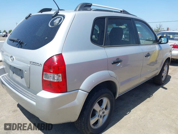 2008 Hyundai Tucson GLS with VIN KM8JM12B98U919525, listed as a IAAI auction lot 42180675 with 0 mi miles. Bid and sale history available at carsss.com. Image 4.