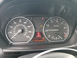 2013 BMW 1 Series 128i z VIN WBAUP9C59DVS94870, wystawiony jako Copart lot #80990614 z przebiegiem 111 331 mil mil oraz Szkoda całkowita • Salvage title. Historia ofert i sprzedaży dostępna na DreamBid. Obrazek 9.