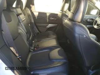 2018 Jeep Cherokee с VIN 102547, выставлен на аукционе Copart как лот 89296925 с пробегом 151 428 миль миль и Чистый • Clean title. История ставок и продаж доступна на DreamBid. Изображение 11.