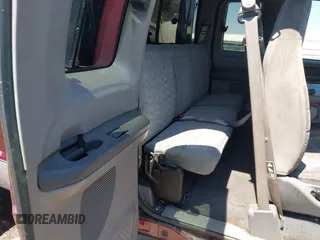 2000 Ford F-250 XL with VIN 1FTNX21FXYEA84732, listed as a IAAI auction lot 42408266 with 382,351 mi miles and . Bid and sale history available at DreamBid. Image 8.