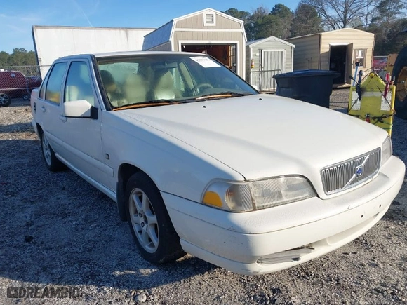 2000 Volvo S70 with VIN YV1LS61JXY2642981, listed as a IAAI auction lot 41807187 with 331,922 mi miles. Bid and sale history available at carsss.com. Image 6.