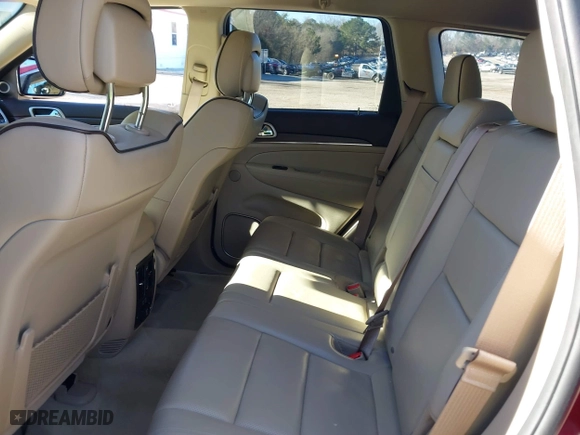 2017 Jeep Grand Cherokee Overland with VIN 1C4RJECG7HC823478, listed as a IAAI auction lot 41367186 with 82,873 mi miles. Bid and sale history available at carsss.com. Image 8.