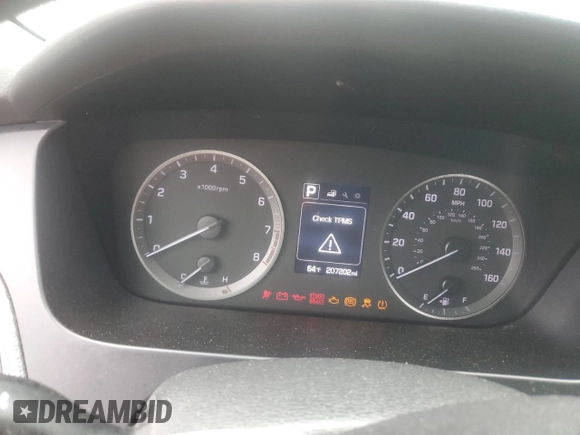 2015 Hyundai Sonata SE z VIN 5NPE24AF4FH010861, wystawiony jako Copart lot #55821735 z przebiegiem 207 202 mil mil oraz Czysty tytuł • Clean title. Historia ofert i sprzedaży dostępna na DreamBid. Obrazek 9.