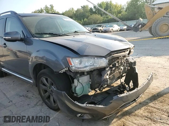 2010 Mitsubishi Outlander XLS z VIN JA4JS4AX2AZ014751, wystawiony jako Copart lot #72210974 z przebiegiem 183 864 mil mil oraz Szkoda całkowita • Salvage title. Historia ofert i sprzedaży dostępna na DreamBid. Obrazek 10.