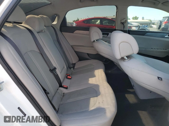 2016 Hyundai Sonata SE z VIN 5NPE24AF2GH348048, wystawiony jako Copart lot #59058185 z przebiegiem 137 605 mil mil oraz Czysty tytuł • Clean title. Historia ofert i sprzedaży dostępna na DreamBid. Obrazek 10.