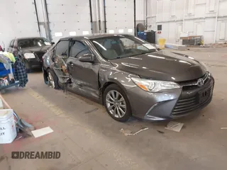2017 Toyota Camry Hybrid LE z VIN 4T1BD1FK4HU217661, wystawiony jako IAAI lot #42183124 z przebiegiem 88 494 mil mil oraz . Historia ofert i sprzedaży dostępna na DreamBid. Obrazek 1.