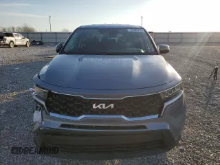2022 Kia Sorento LX with VIN 5XYRG4LC6NG094967, listed as a Copart auction lot 48988235 with 28,521 mi miles and Salvage Title. Bid and sale history available at carsss.com. Image 5.