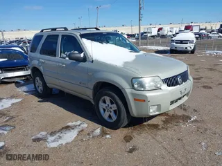 2007 Mercury Mariner with VIN 4M2CU39H07KJ20952, listed as a IAAI auction lot 41502938 with 148,622 mi miles. Bid and sale history available at carsss.com. Image 1.