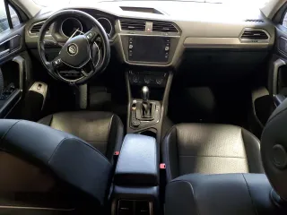 2018 Volkswagen Tiguan SEL z VIN 3VV2B7AX3JM009637, wystawiony jako Copart lot #59373325 z przebiegiem 148 046 mil mil oraz Szkoda całkowita • Salvage title. Historia ofert i sprzedaży dostępna na DreamBid. Obrazek 8.