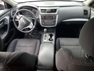 2018 Nissan Altima SV with VIN 1N4AL3AP1JC257392, listed as a Copart auction lot 47040325 with 54,188 mi miles and Salvage Title. Bid and sale history available at DreamBid. Image 8.