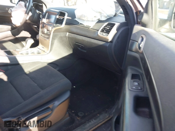 2017 Jeep Grand Cherokee Laredo with VIN 1C4RJFAG5HC836402, listed as a IAAI auction lot 41209574 with 58,875 mi miles. Bid and sale history available at carsss.com. Image 5.