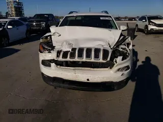2016 Jeep Cherokee Latitude with VIN 1C4PJLCB1GW208034, listed as a Copart auction lot 45561445 with 139,307 mi miles and Salvage Title. Bid and sale history available at carsss.com. Image 11.