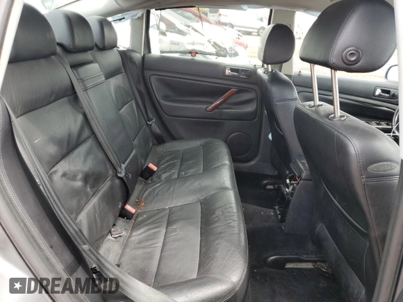 2004 Volkswagen Passat GLX with VIN WVWRH63B84P107858, listed as a Copart auction lot 62022524 with 141,500 mi miles and Salvage title. Bid and sale history available at DreamBid. Image 10.
