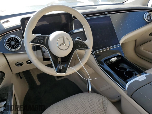 2022 Mercedes-Benz EQS with VIN W1KCG2DB1NA015422, listed as a Copart auction lot 61472114 with 13,429 mi miles and Salvage Title. Bid and sale history available at carsss.com. Image 8.