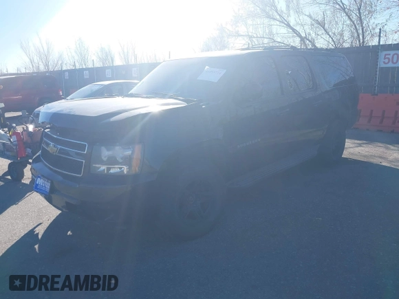 2013 Chevrolet Suburban LS with VIN 1GNSKHE76DR155667, listed as a IAAI auction lot 41053774 with 118,655 mi miles. Bid and sale history available at carsss.com. Image 17.