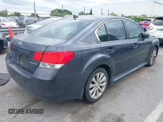 2011 Subaru Legacy Limited Power Moon z VIN 4S3BMCL69B3222293, wystawiony jako IAAI lot #42304231 z przebiegiem 144 857 mil mil oraz . Historia ofert i sprzedaży dostępna na DreamBid. Obrazek 4.