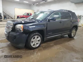 2015 GMC Terrain SLE z VIN 2GKFLRE33F6218558, wystawiony jako Copart lot #52226585 z przebiegiem 173 753 mil mil oraz Czysty tytuł • Clean title. Historia ofert i sprzedaży dostępna na DreamBid. Obrazek 1.