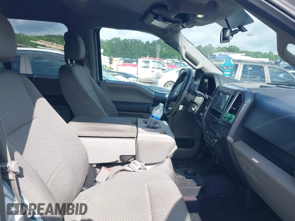 2016 Ford F-150 XL z VIN 1FTEW1CP6GFB08469, wystawiony jako IAAI lot #42534824 z przebiegiem 269 326 mil mil oraz . Historia ofert i sprzedaży dostępna na DreamBid. Obrazek 5.