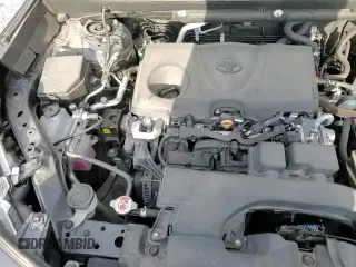 2022 Toyota RAV4 XLE with VIN 2T3P1RFV2NC291432, listed as a Copart auction lot 69783925 with 35,152 mi miles and Salvage title. Bid and sale history available at DreamBid. Image 15.