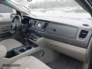 2016 Kia Sedona L with VIN KNDMA5C15G6168708, listed as a IAAI auction lot 41695088 with 105,364 mi miles. Bid and sale history available at carsss.com. Image 5.