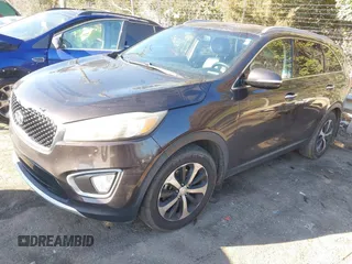 2016 Kia Sorento EX with VIN 5XYPH4A11GG012247, listed as a IAAI auction lot 41304466 with 208,557 mi miles. Bid and sale history available at carsss.com. Image 2.