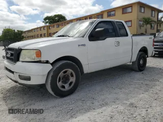 2005 Ford F-150 STX with VIN 1FTRX12W05KB59865, listed as a Copart auction lot 54314725 with 174,752 mi miles and Clean Title. Bid and sale history available at carsss.com. Image 1.