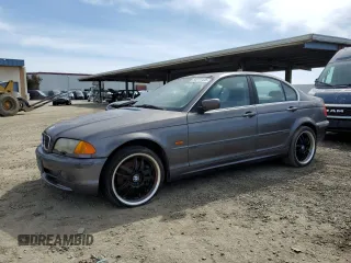 2001 BMW 3 Series 330i with VIN WBAAV53491JS94329, listed as a Copart auction lot 50271435 with 0 mi miles and Salvage Title. Bid and sale history available at carsss.com. Image 1.