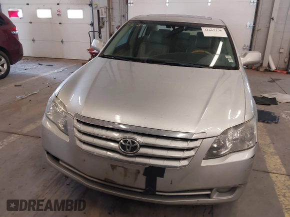 2005 Toyota Avalon XL with VIN 4T1BK36B15U060278, listed as a IAAI auction lot 41667236 with 167,535 mi miles and . Bid and sale history available at DreamBid. Image 12.