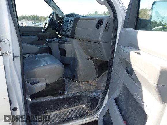 2010 Ford Econoline Cargo Commercial with VIN 1FTNE2EW9ADA03425, listed as a IAAI auction lot 41784156 with 224,731 mi miles and . Bid and sale history available at DreamBid. Image 5.