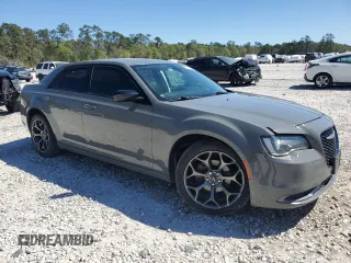 2018 Chrysler 300 Touring L with VIN 2C3CCAAGXJH208264, listed as a Copart auction lot 50007395 with 195,302 mi miles and Salvage Title. Bid and sale history available at carsss.com. Image 4.